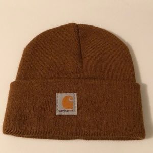carhartt hat!